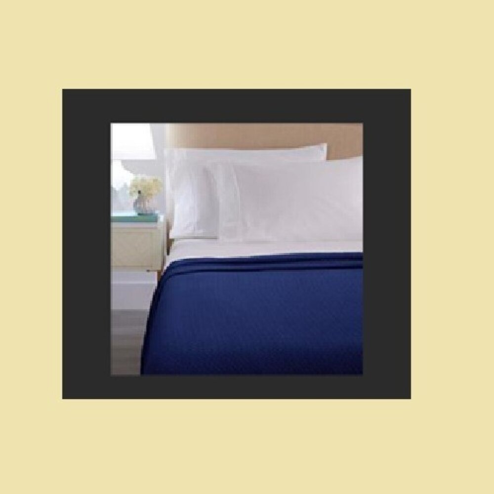 Concierge Collection Rayon from Bamboo 15 lb. Weighted Blanket, Navy Blue